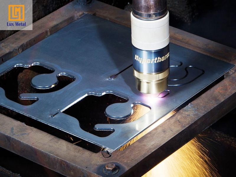 Công nghệ cắt plasma có thể gia công tấm inox dày với tốc độ nhanh