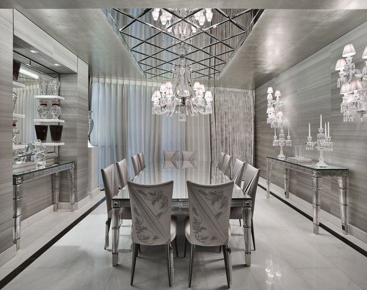 trần inox gương giúp không gian thêm thoáng đãng hơn