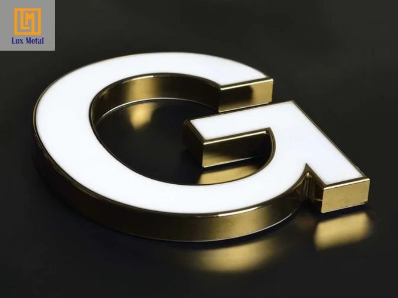 Chữ inox mặt mica xuyên sáng với LED tích hợp