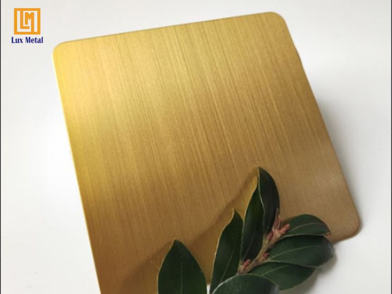 Inox mạ vàng titan độ bền cao cho công trình ngoài trời