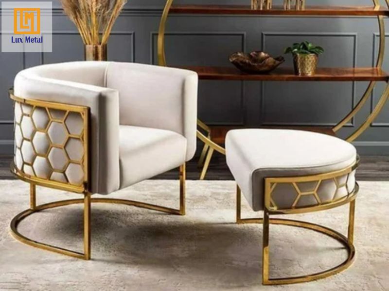 Gia công inox nội thất mạ vàng hiện đại, sang trọng