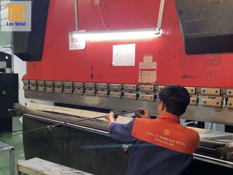 Lux Metal là cơ sở gia công inox theo yêu cầu tại TPHCM